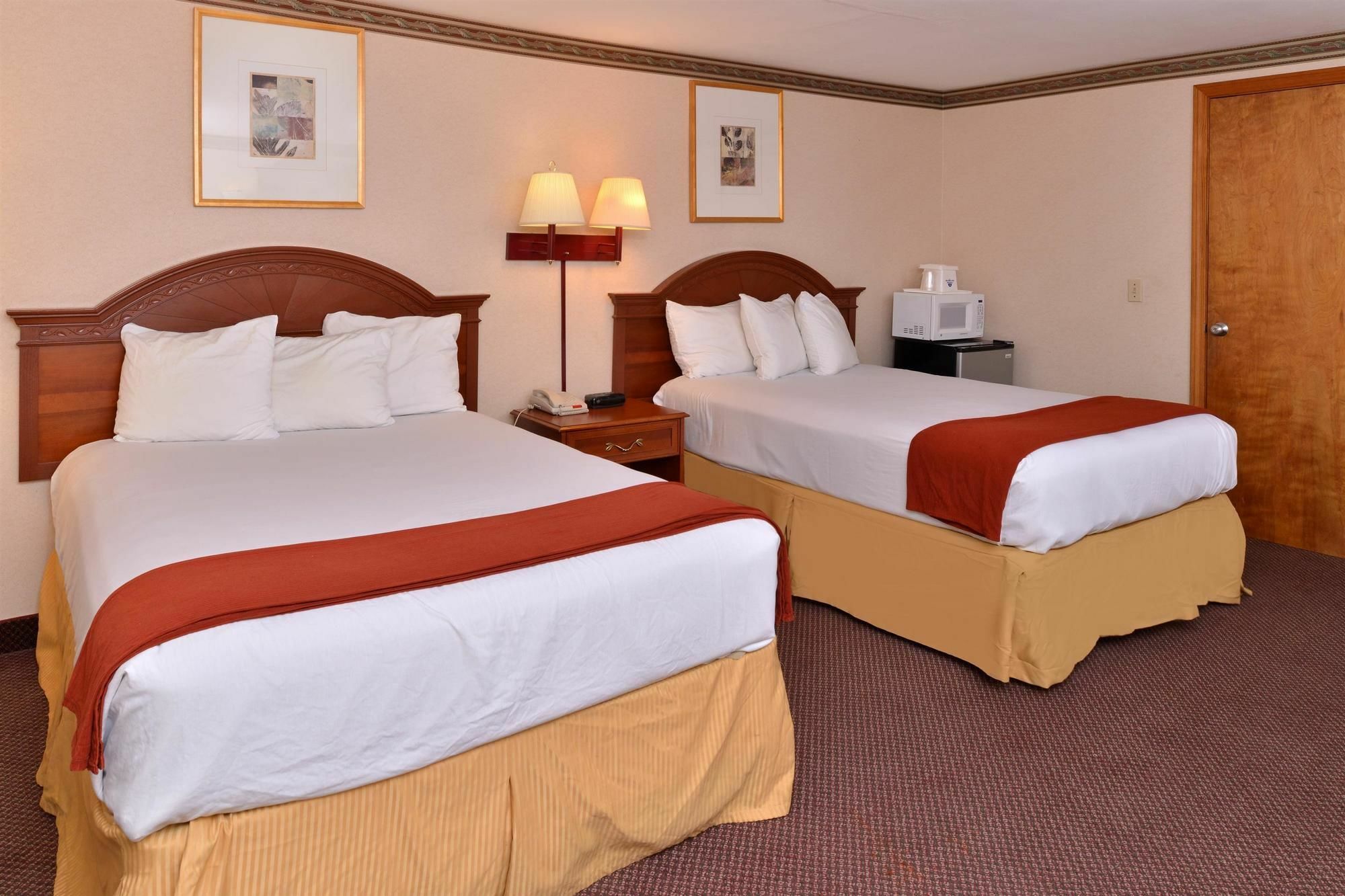 Americas Best Value Inn & Suites Wolcott Extérieur photo