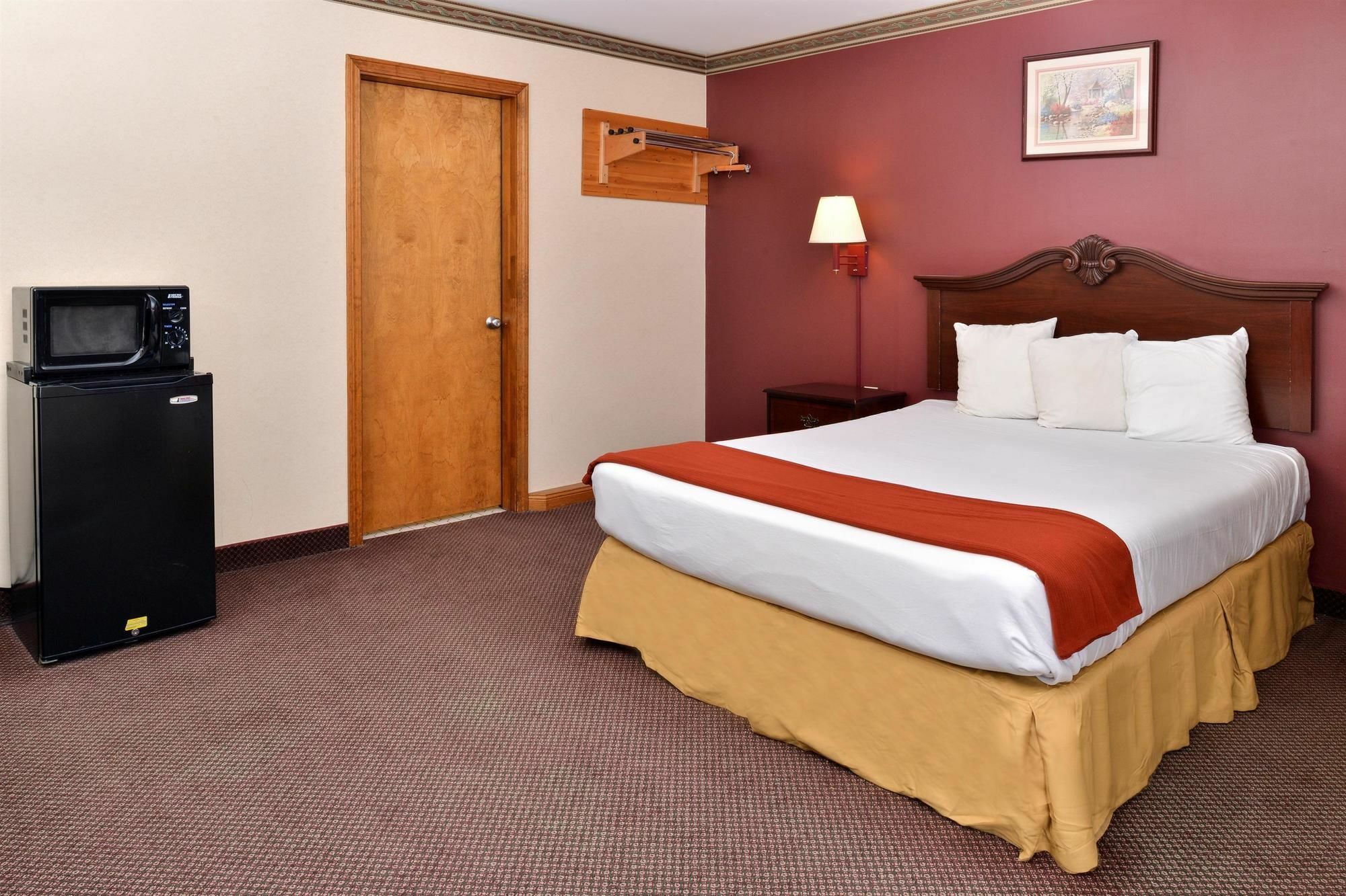 Americas Best Value Inn & Suites Wolcott Extérieur photo